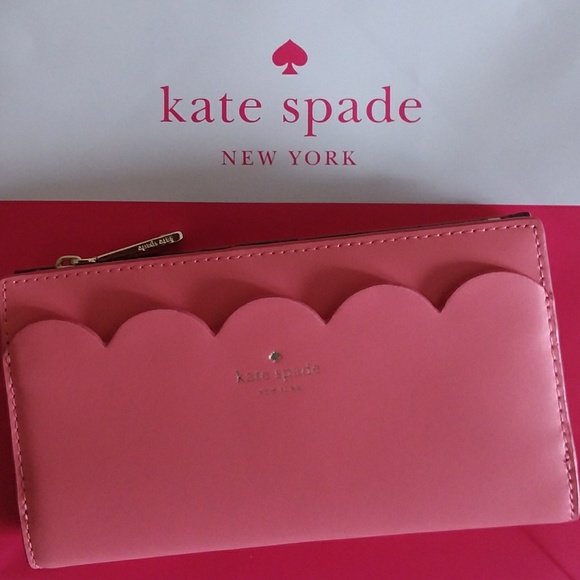 kate spade Handbags - Kate Spade Braylon Magnolia Street Wallet